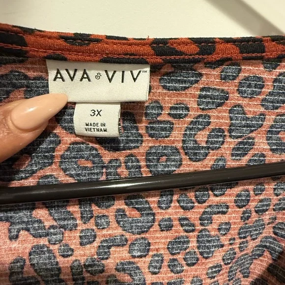 Ava & Viv Burnt Orange Leopard Long Sleeve Dress - Picture 6 of 6